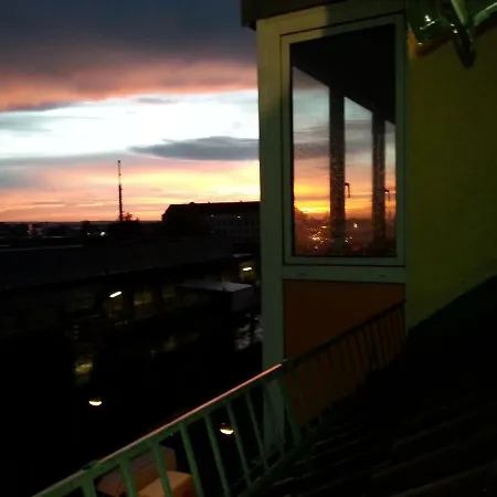On The Top Living * Norimberga